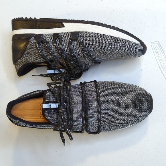 Urban Sport by J/Slides NYC Black Mara Sneaker Metallic Women's NWOB 10 - Picture 7 of 15